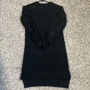 Women’s black lace long sleeve dress